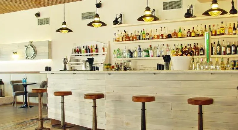 Bar, Alga, Costa Brava