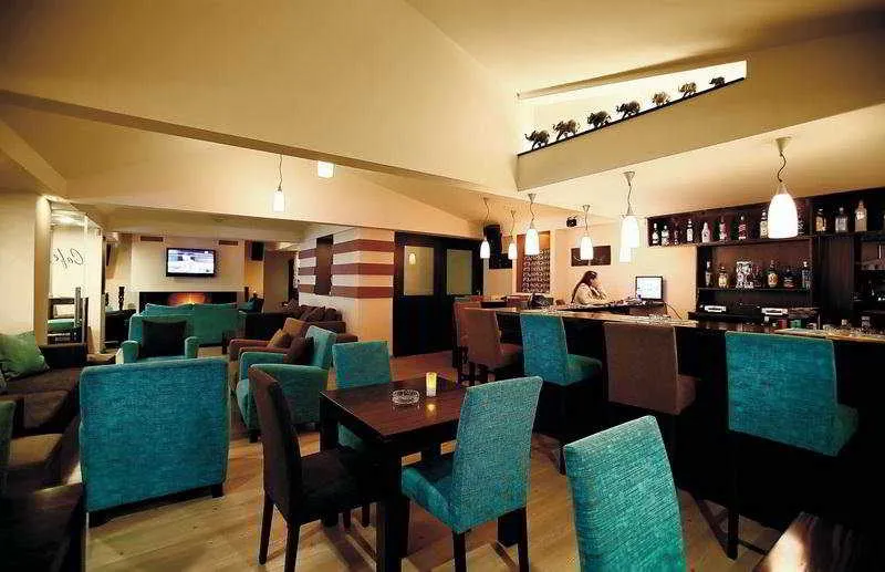 Bar, Huzur, Antalya