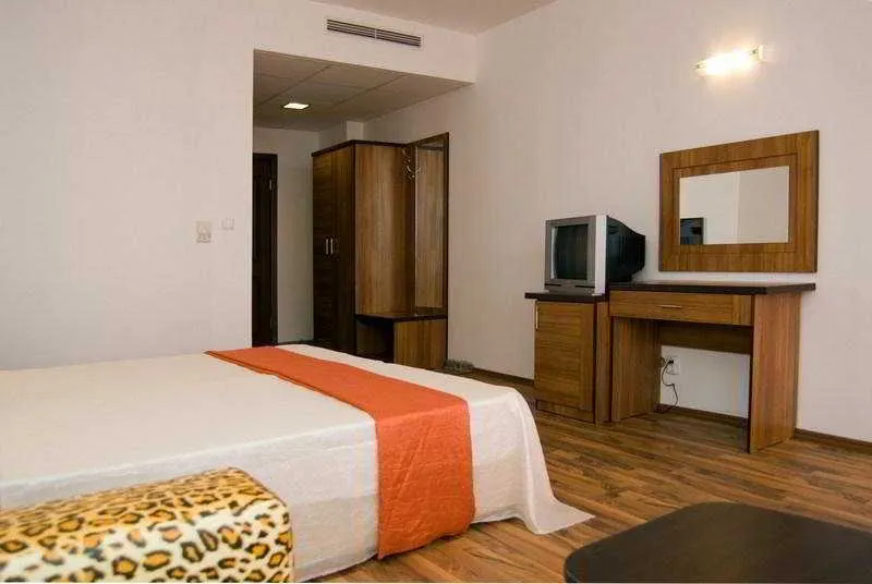 Room, Jupiter, Bourgas