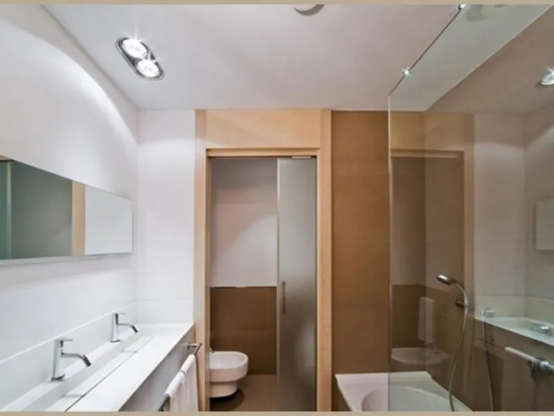 Room, Actual, Barcelona