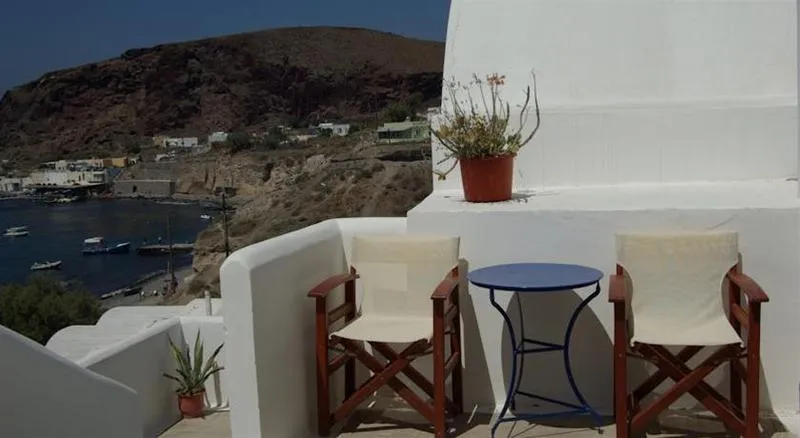 Room, Akrotiri, Santorini