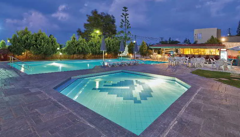 Pool, Koukouras, Crete