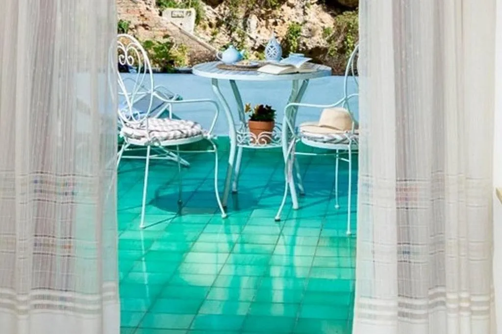 DOUBLE STANDARD Room, Pensione Casa Guadagno, Naples