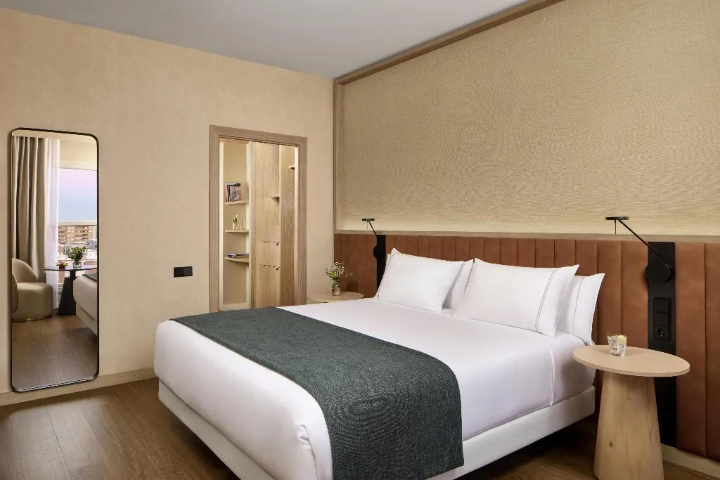 DOUBLE STANDARD Room, NH Valencia Center, Valencia