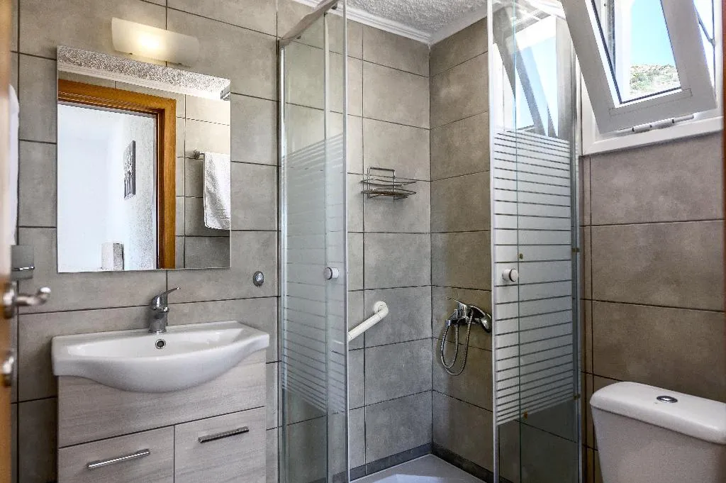 STUDIO STANDARD Room, Zervakis Apartments, Crete