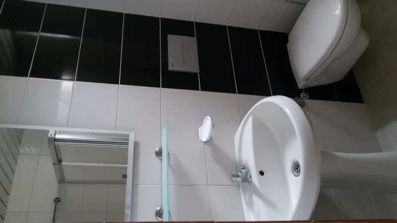Room, Family Apart, Dalaman