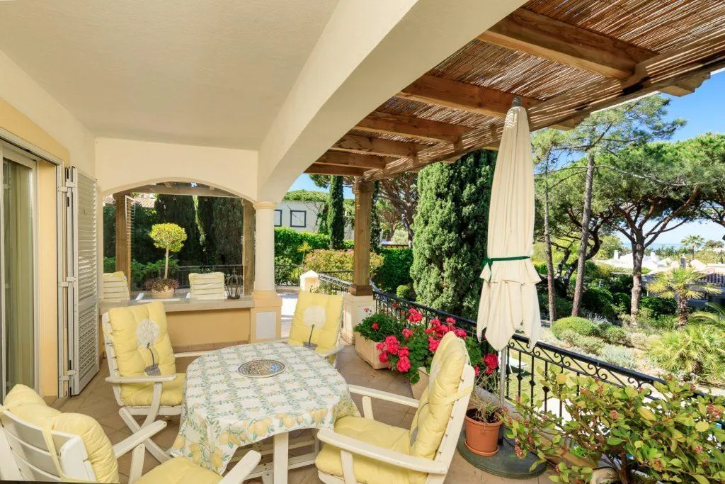 VILLA SUPERIOR THREE BEDROOMS Room, Vale Do Lobo Resort, Algarve