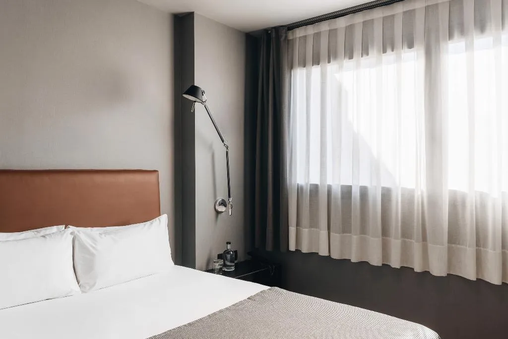TWIN BASIC Room, Uma House by Yurbban Trafalgar, Barcelona