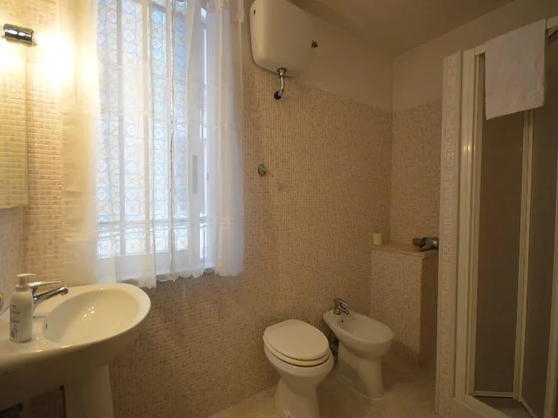 Room, Alexis, Rome