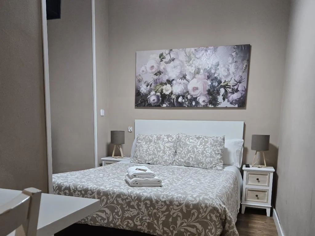 Room, El Palacete De La Almudayna, Madrid