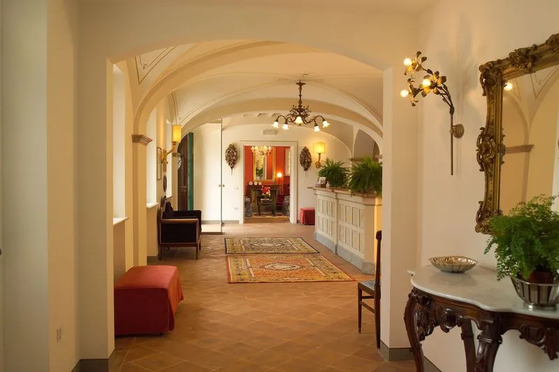 Lobby, Villa Zuccari, Perugia