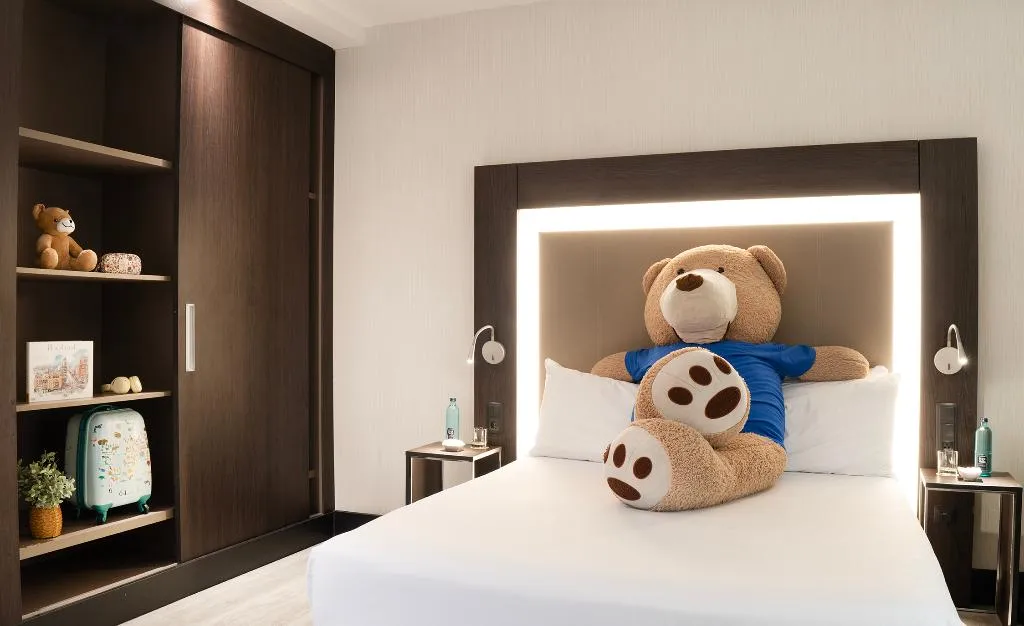 DOUBLE QUEEN SIZE BED Room, Novotel Madrid Center, Madrid