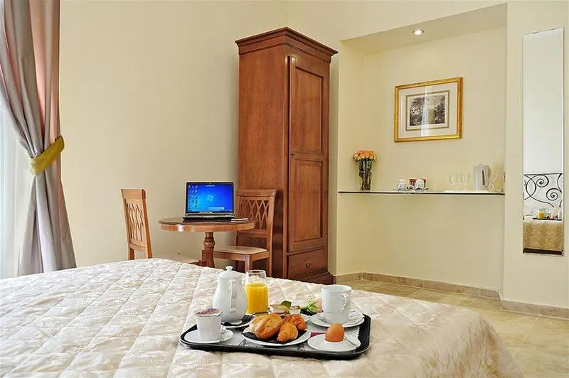 General view, Hotel Le Clarisse Al Pantheon, Rome