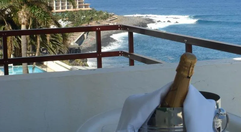 STUDIO SEA VIEW WITH BALCONY Room, Canico Bay Club, Madeira