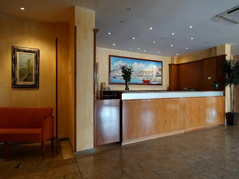 Lobby, Port Sitges, Costa Brava