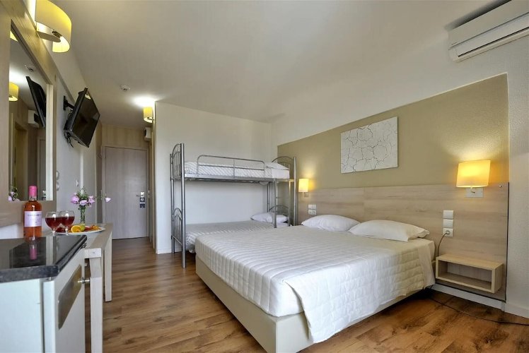 Evia Riviera Resort, Athens