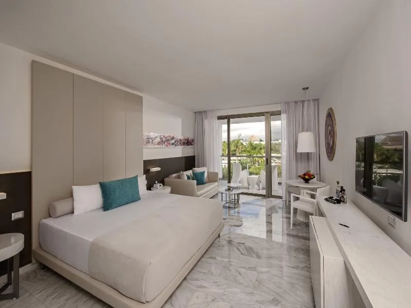 JUNIOR SUITE DELUXE Room, Platinum Yucatan Princess, Playa Del Carmen