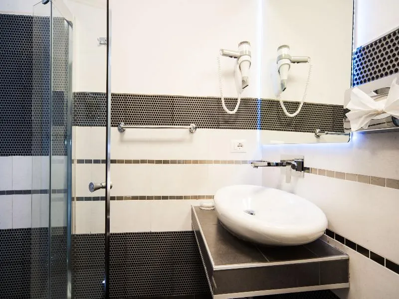 DOUBLE SUPERIOR Room, Relais Trevi 95 Boutique Hotel, Rome