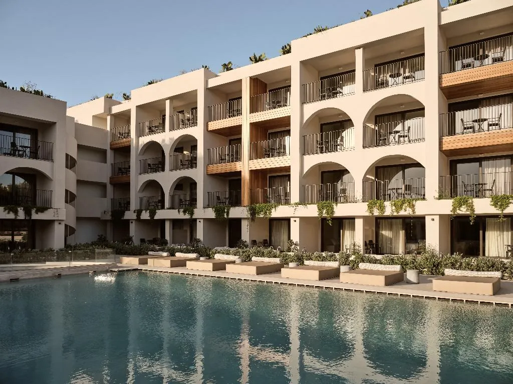 General view, Planos Deluxe, Zante