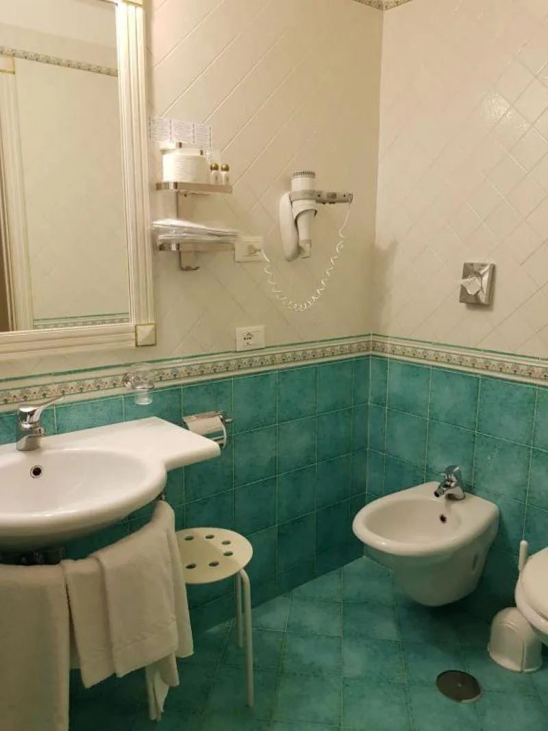 Double or Twin WITH BALCONY Room, La Vue D'Or, Naples