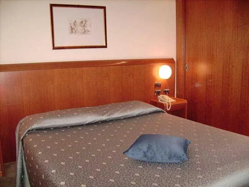DOUBLE SINGLE USE CLASSIC Room, Ponte Sisto, Rome