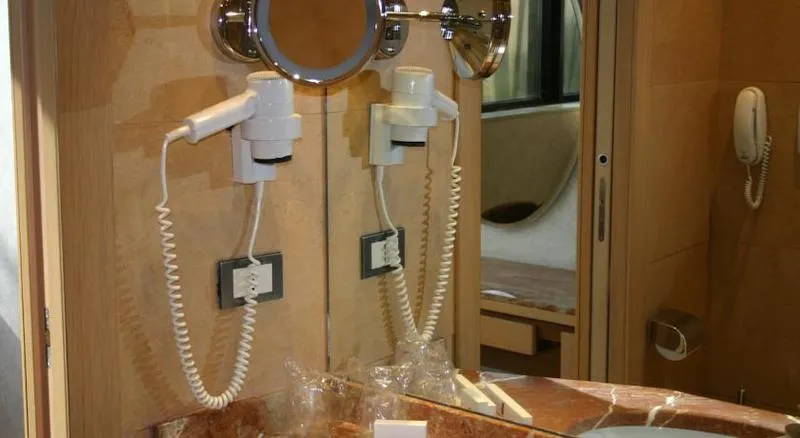 DOUBLE STANDARD Room, Mercure Roma West, Rome
