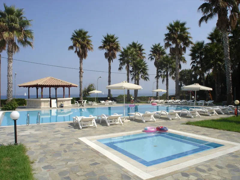 Pool, Andromeda, Kos