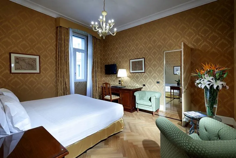 DOUBLE SUPERIOR Room, Eurostars Hotel Excelsior, Naples