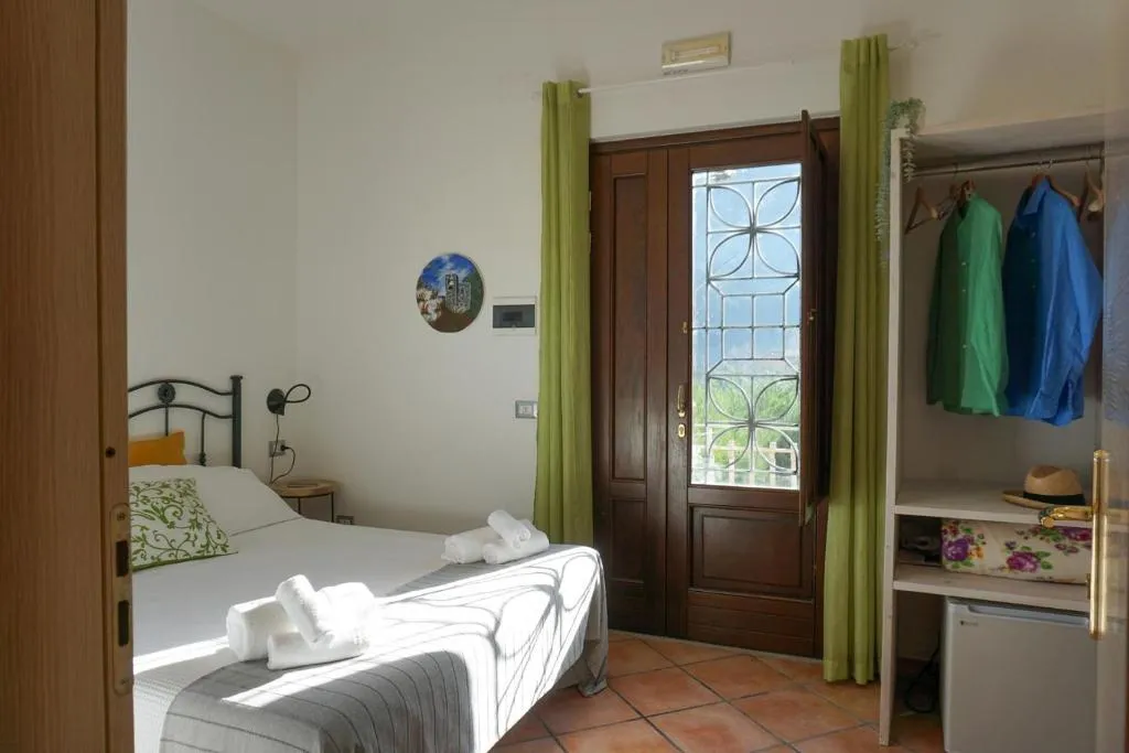 DOUBLE STANDARD Room, B&B Casale del Borgo, Naples