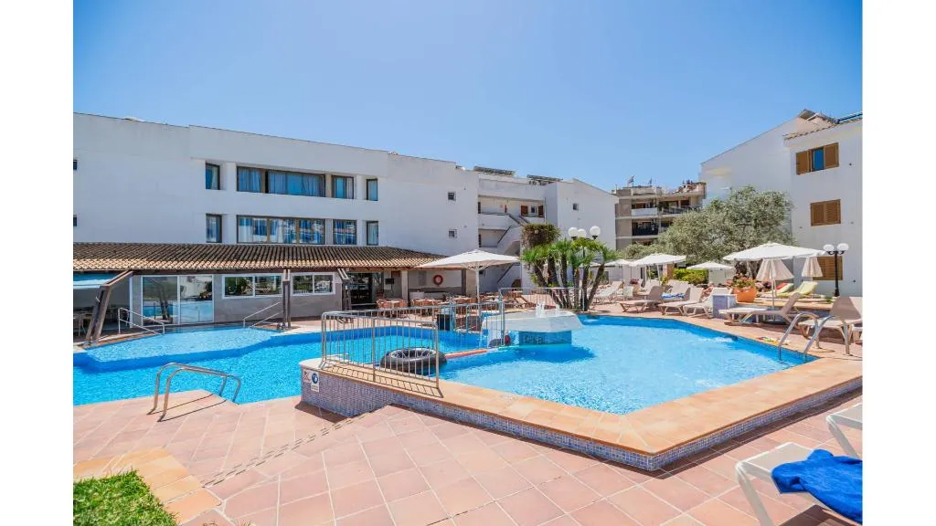 Pool, Flora, Majorca