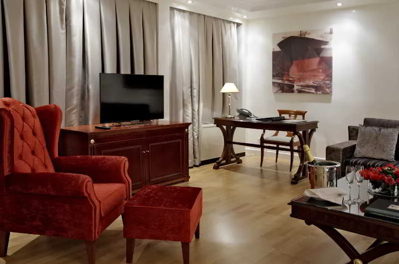 Room, Piraeus Theoxenia, Athens