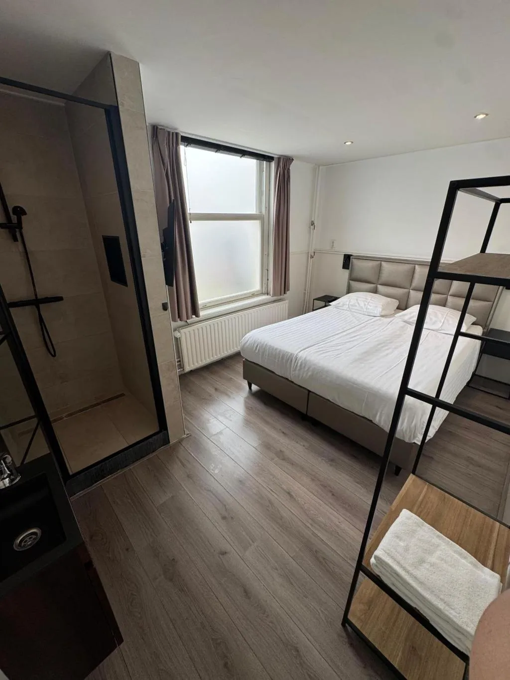 DOUBLE DELUXE Room, Budget Hotel Hortus, Amsterdam
