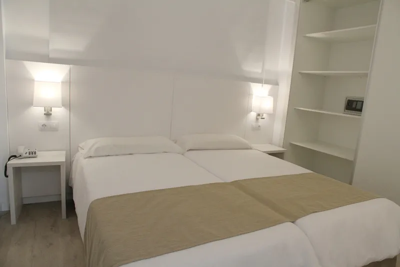 APARTMENT TWO BEDROOMS Room, Apartamentos Inn, Majorca