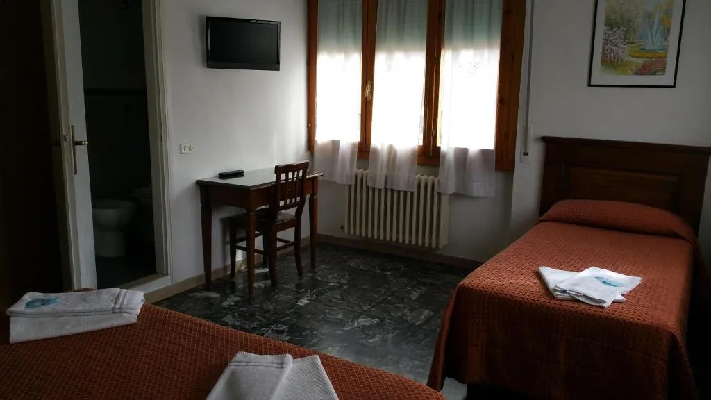 TRIPLE STANDARD Room, Albergo Sonia, Florence