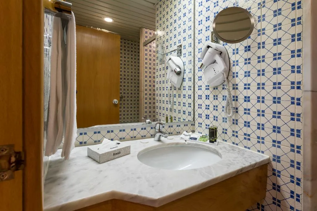 SINGLE STANDARD Room, Estoril Eden, Lisbon