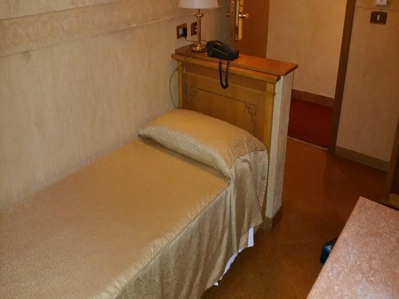 SINGLE STANDARD Room, Giorgi, Rome