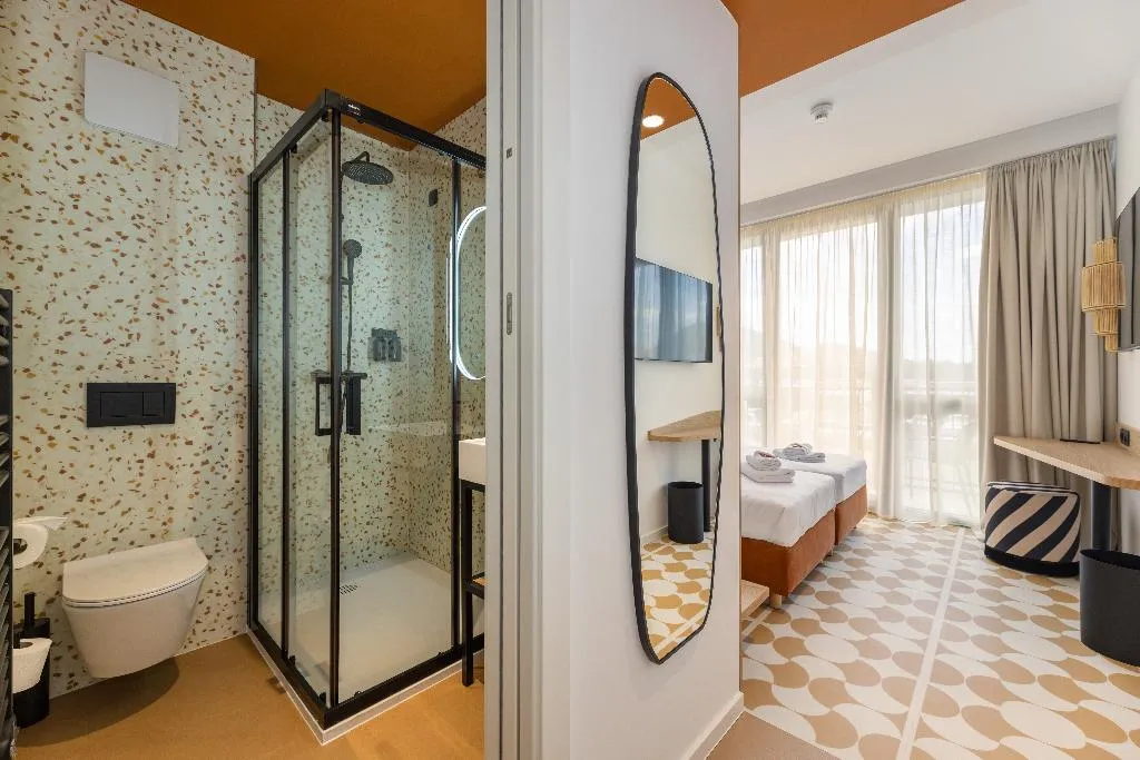 Double or Twin SEA VIEW Room, Hostel Sol, Dubrovnik