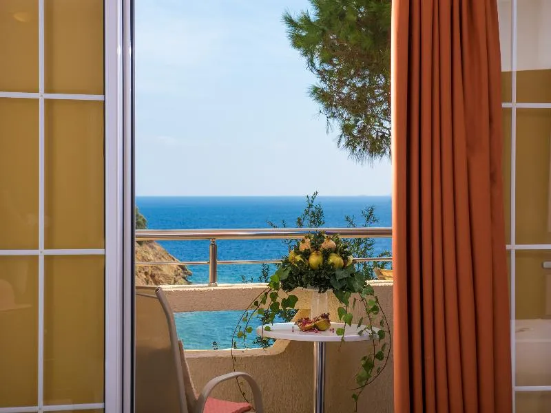 DOUBLE SINGLE USE STANDARD Room, Blue Bay Resort Hotel, Crete