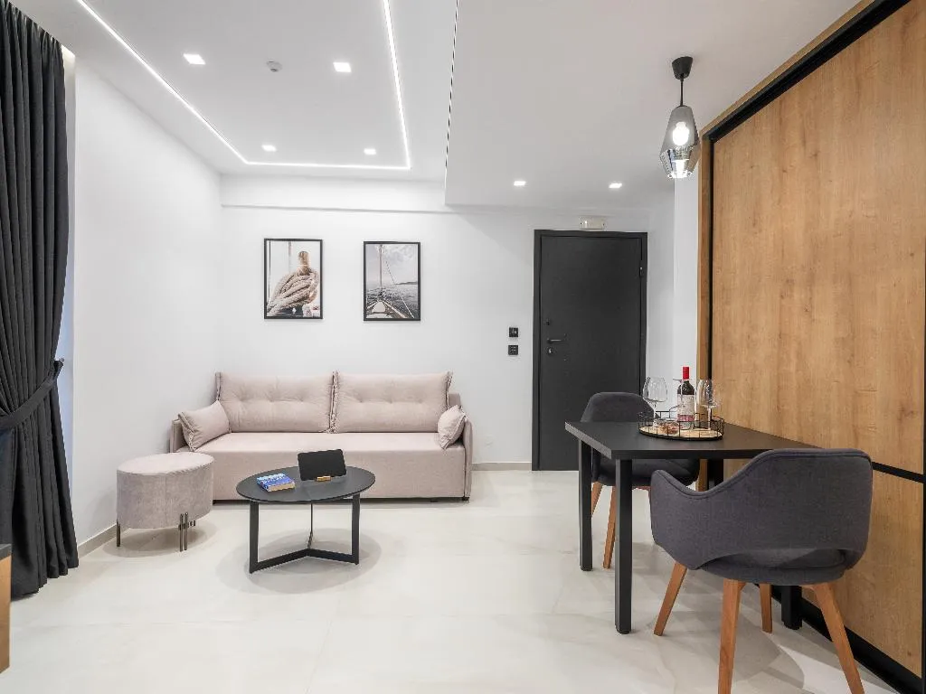 SUITE BASIC Room, Captain Napoleon Paterakis CNP Luxurious Suites, Crete