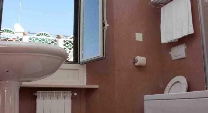 SINGLE STANDARD Room, Rimini Hotel, Rome