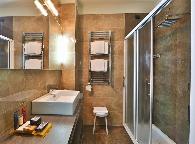 Room, Hotel Mozart, Milan