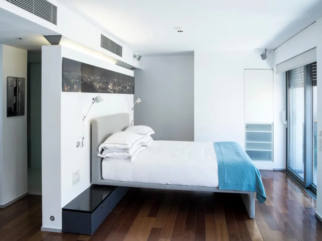 SUITE STANDARD Room, Periscope, Athens