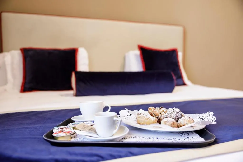 DOUBLE STANDARD Room, Santa Marta, Naples