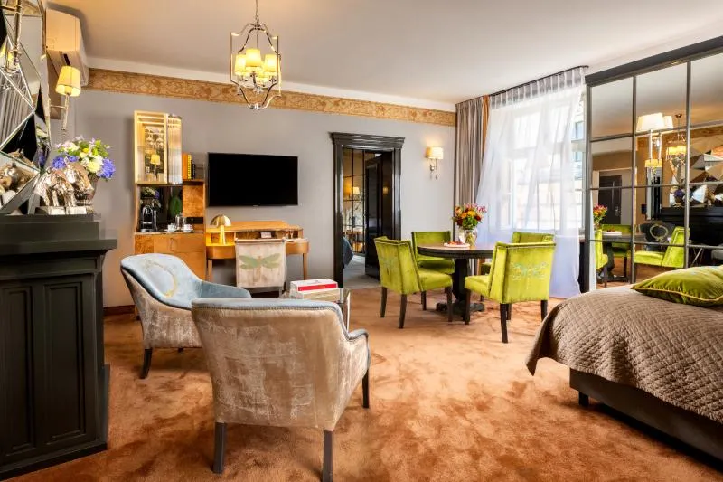 SUITE CAPACITY 3 Room, Balthazar Design Hotel, Krakow