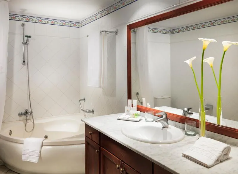 SUITE STANDARD Room, Las Aguilas Tenerife Affiliated By Melia, Tenerife