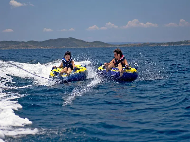 Sports and Entertainment, Akrathos Beach Hotel, Thessaloniki