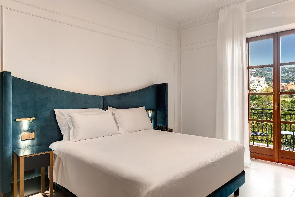 DOUBLE GARDEN VIEW Room, Majestic Palace, Naples