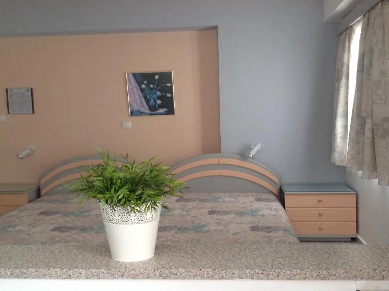 Room, Travlos Studios, Kalamata