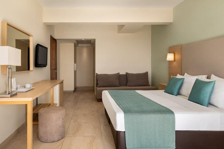 Thalassaki Hotel, Cyprus