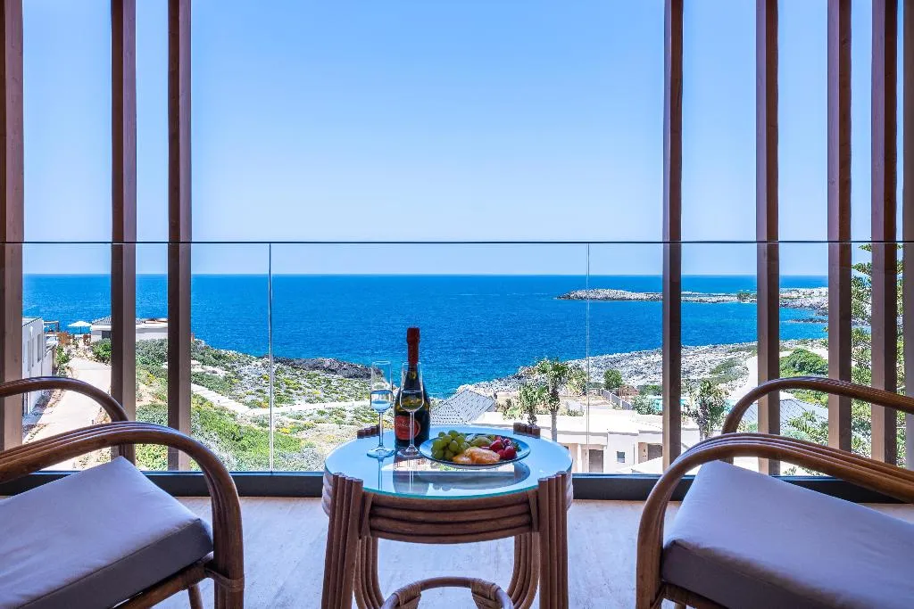 DOUBLE SEA VIEW Room, Aulus Chania Resort, Curio Collection by Hilton, Thessaloniki